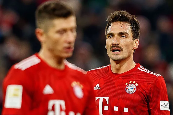 Transfer Talk: Chelsea chasing Bayern's Hummels